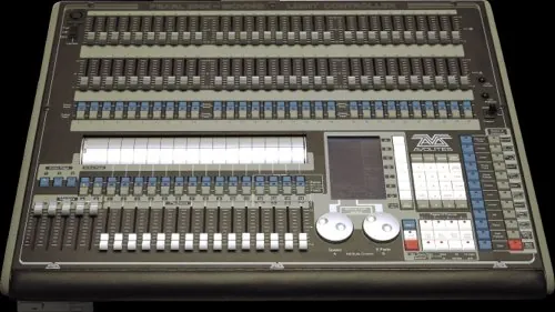Avolites Pearl 2004